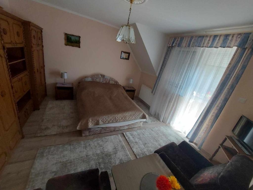 Istvan Apartmanok كيستاي المظهر الخارجي الصورة