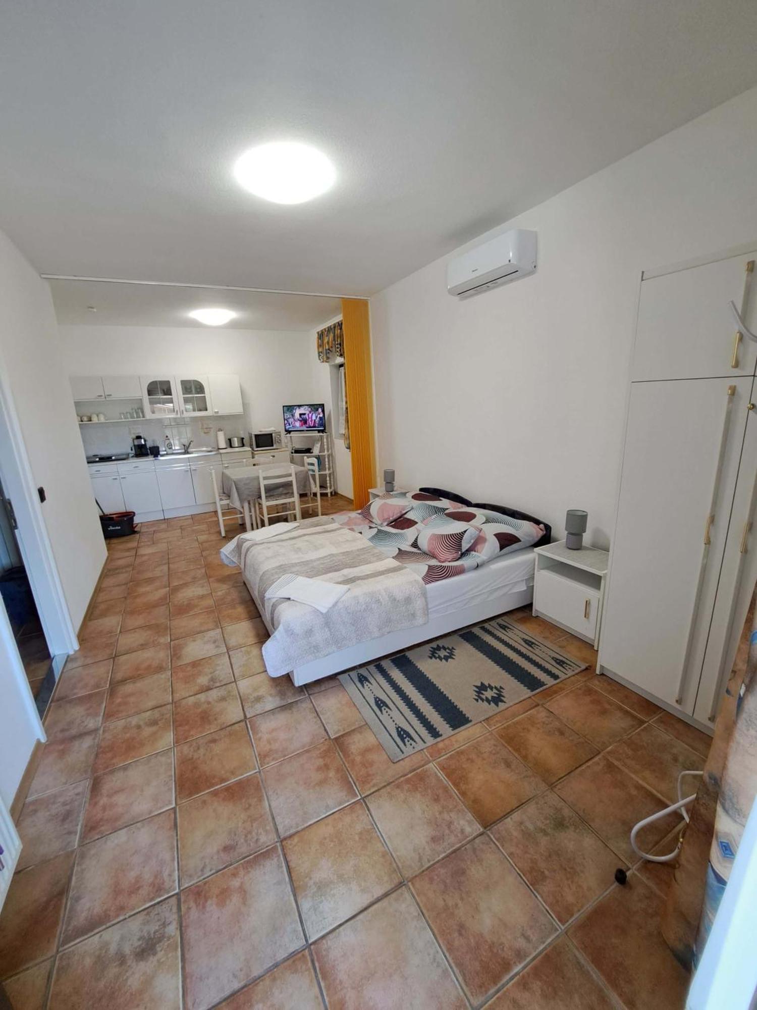 Istvan Apartmanok كيستاي المظهر الخارجي الصورة